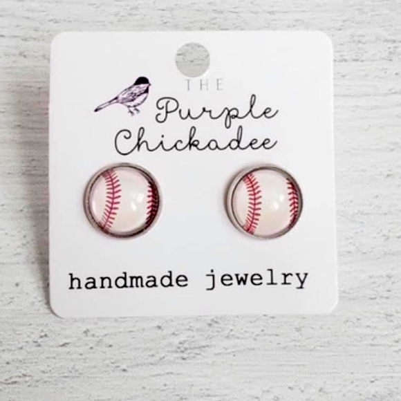 Earrings - Picture 1 of 1